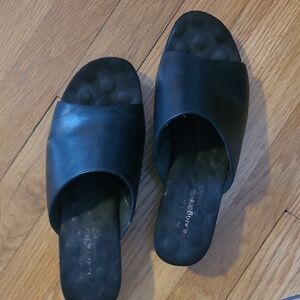 Walking Cradles Black Slide Sandals